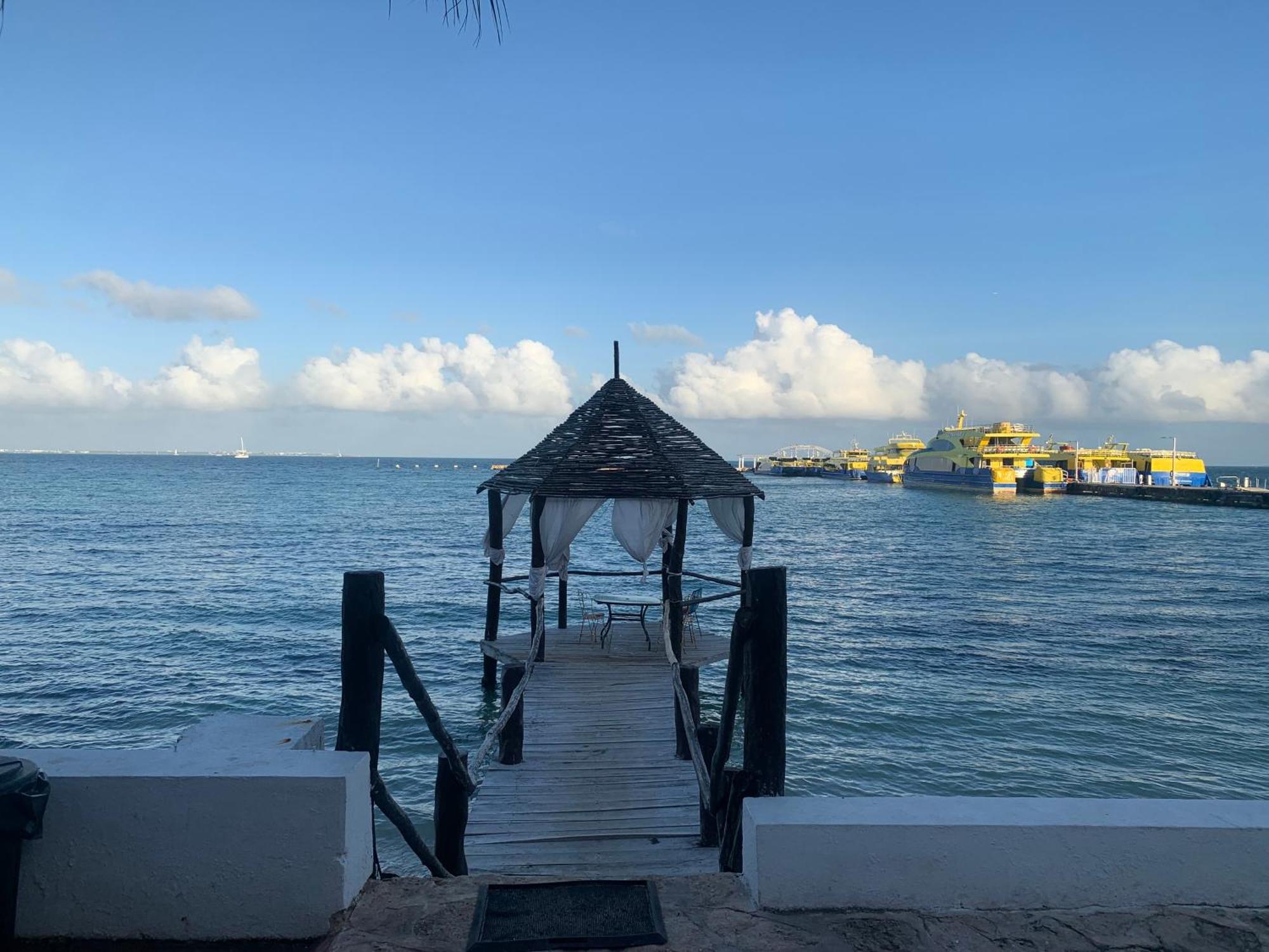 Casa Caribe Cancun Luaran gambar View of the port of Labuan