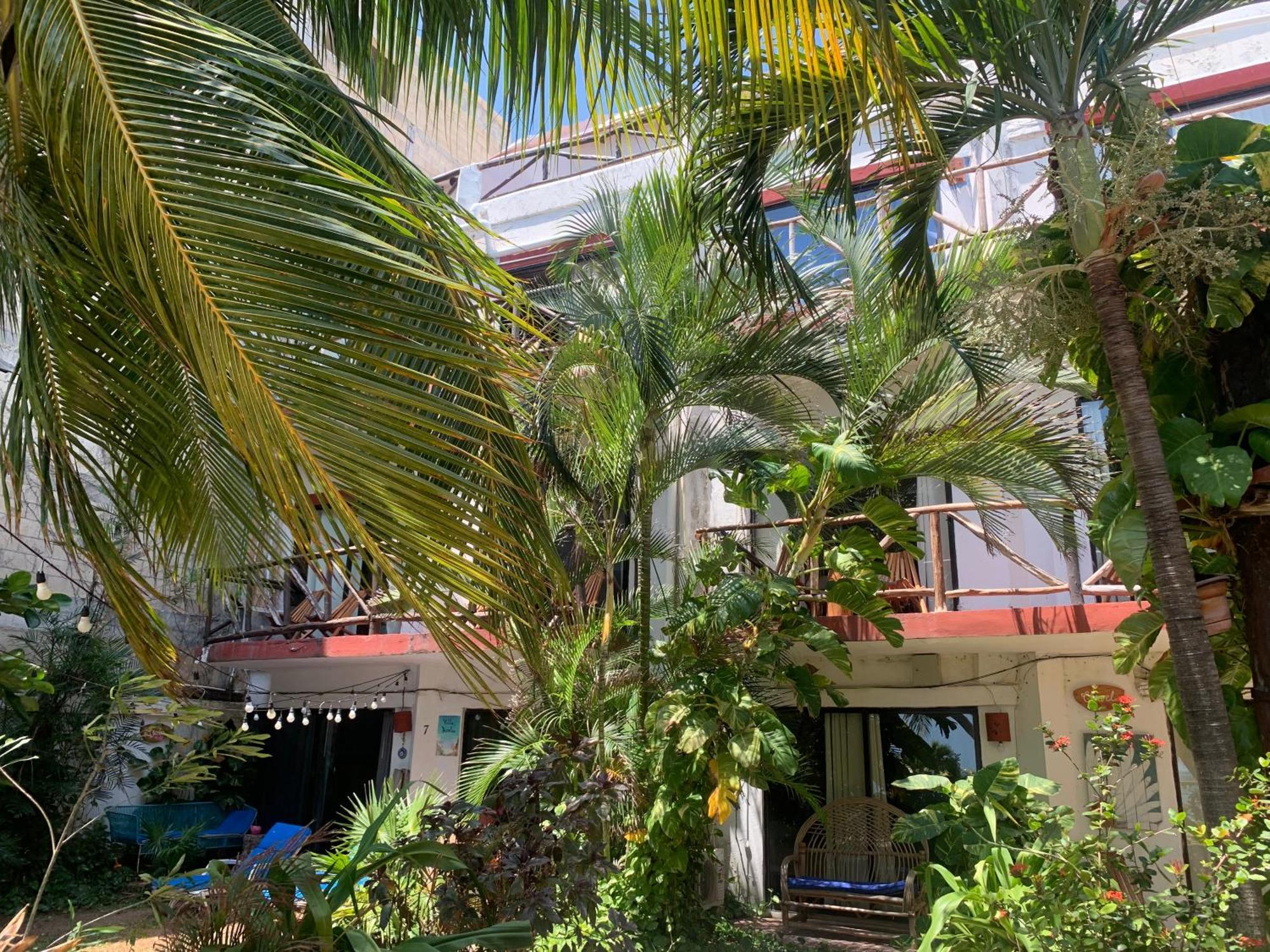 Casa Caribe Cancun Luaran gambar The house of the artist in Goa