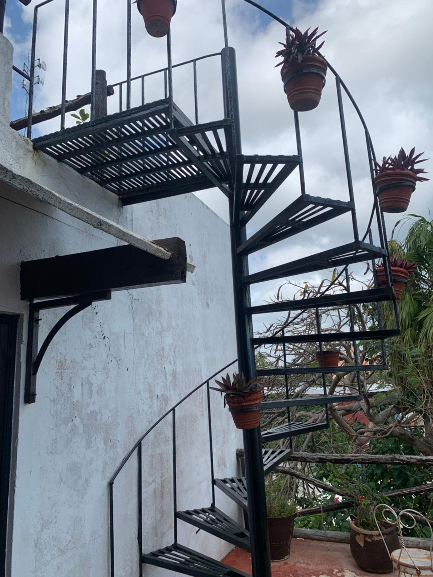 Casa Caribe Cancun Luaran gambar Spiral staircase